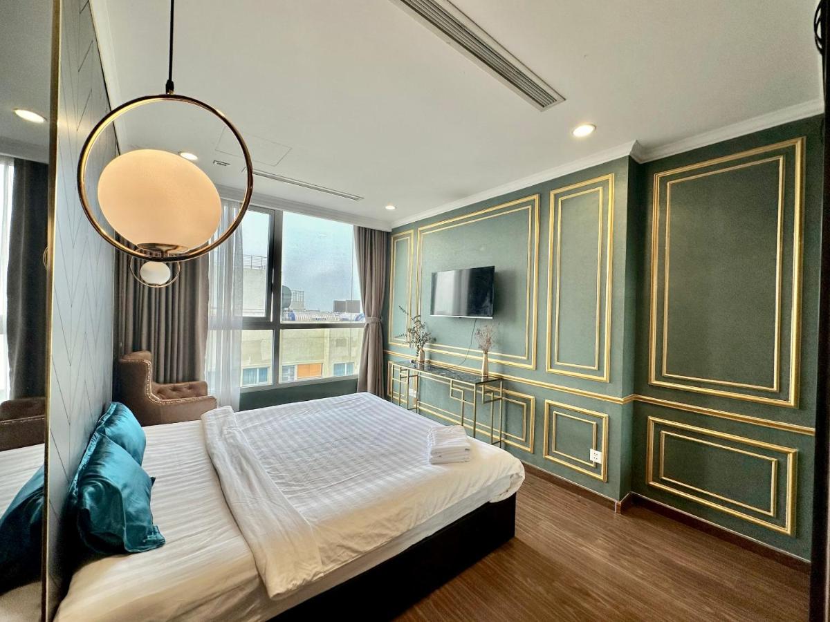 1 Luxury bedroom in Landmark 5