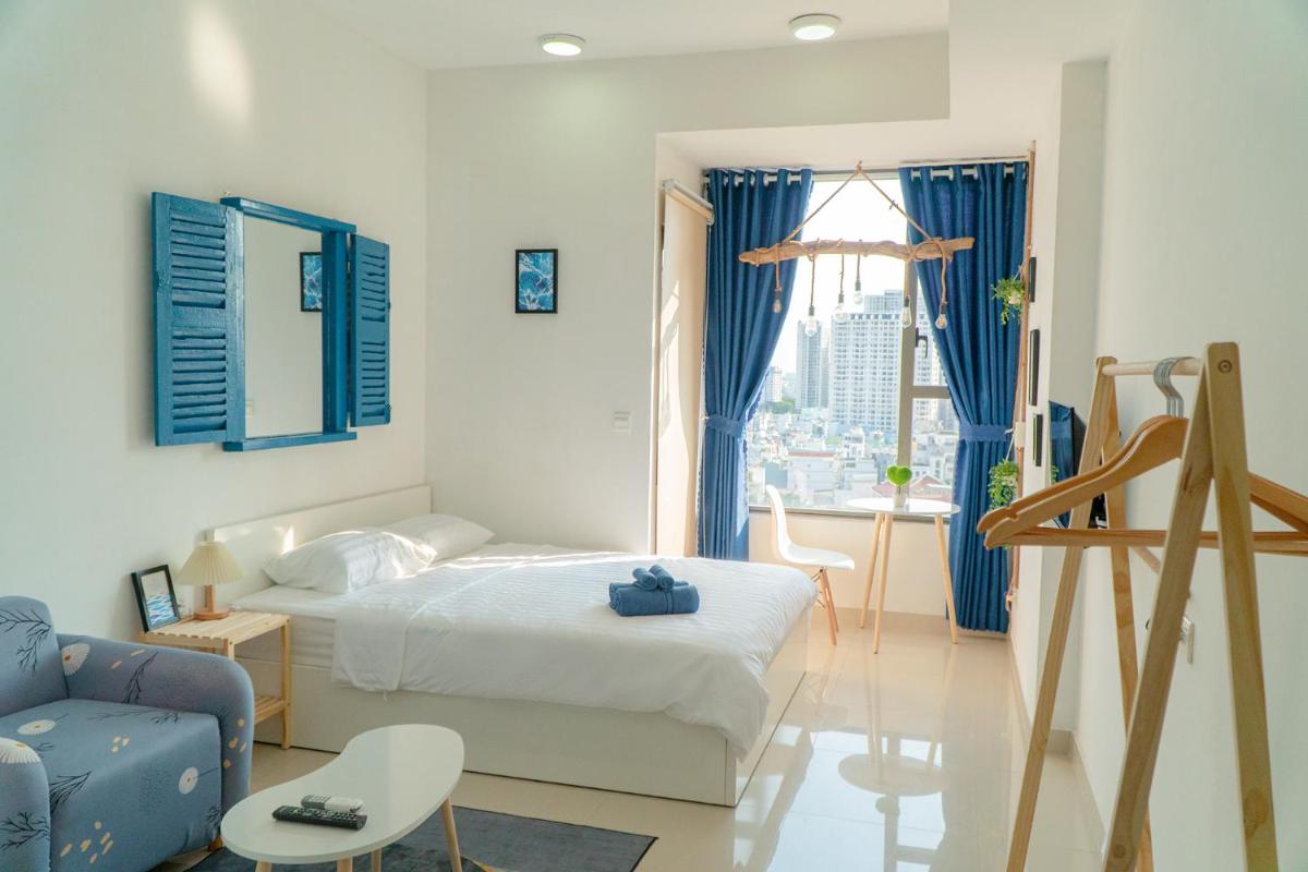 #1 Studio River view & Pool in Center - May Stays