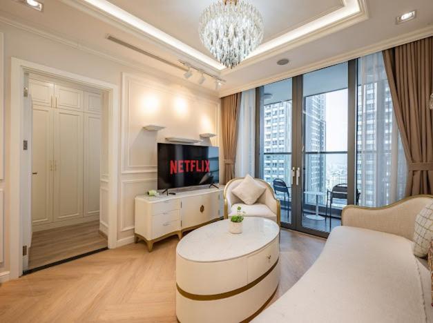 2 bedrooms at Landmark 81