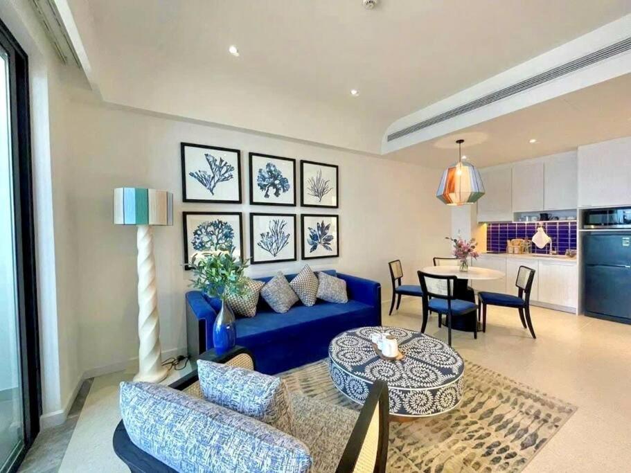 2Bedrooms Apt at Sunset town