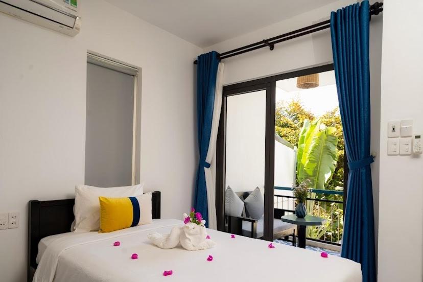 5 Coconut Villa
