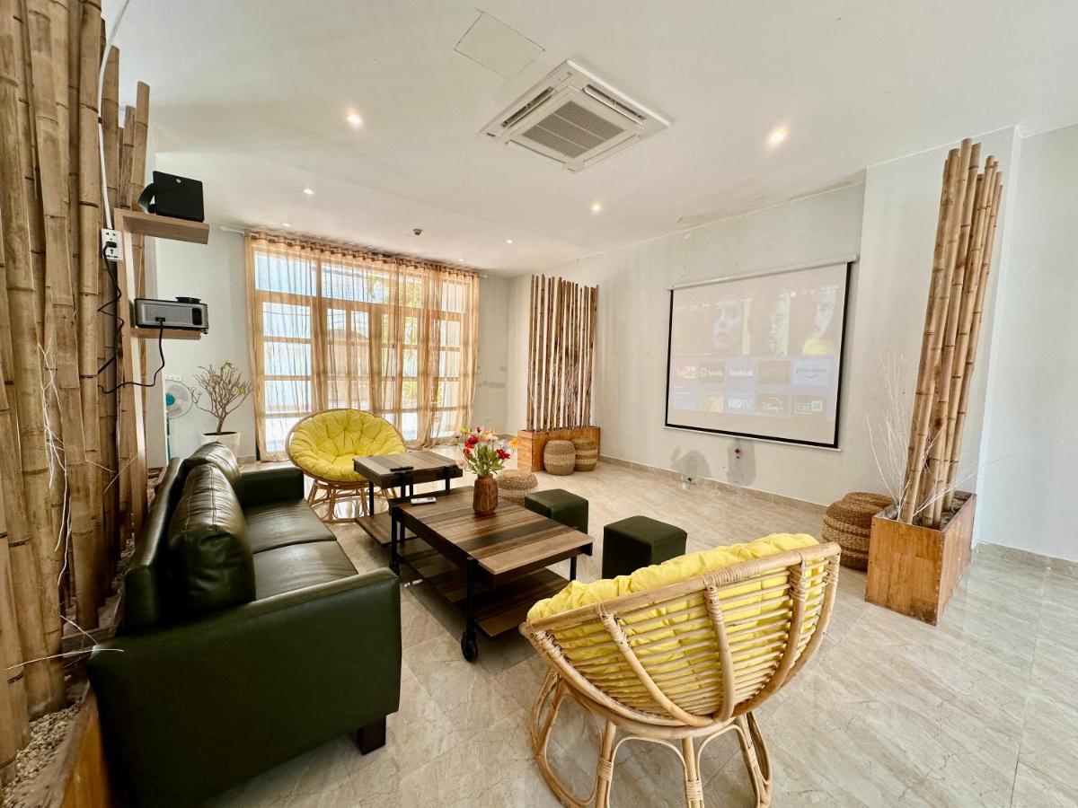 8BR West coast Phu Quoc townhouse by beach and shared swimming pools