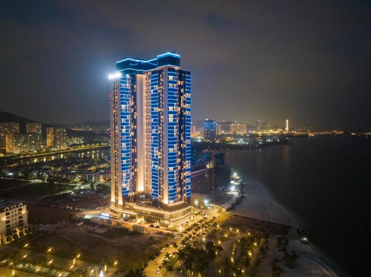 À La Carte Ha Long Bay Residence B3208