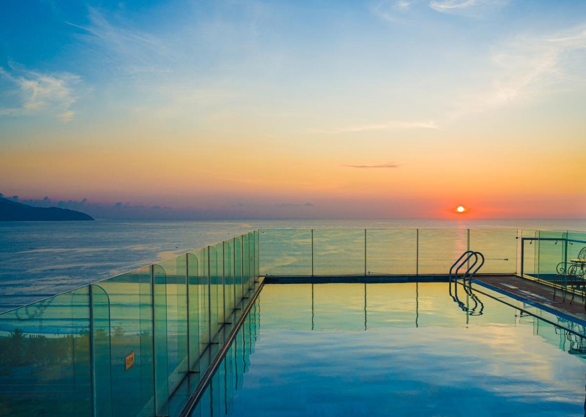 Alani Hotel & Spa