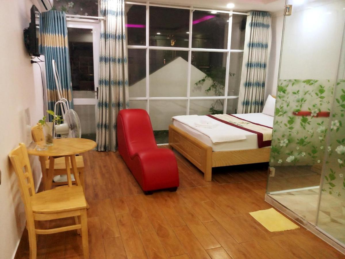 Amor Hotel