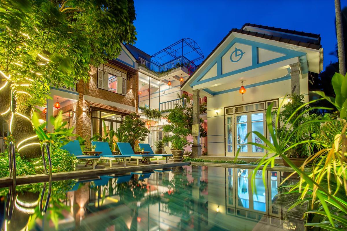 An Bang River Lake Villa