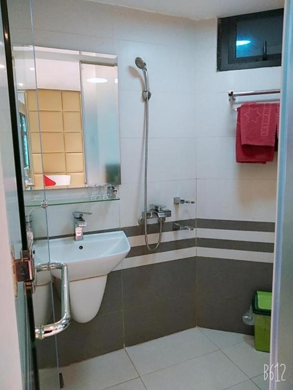 Bích Ngọc Hotel HN - by BAY LUXURY