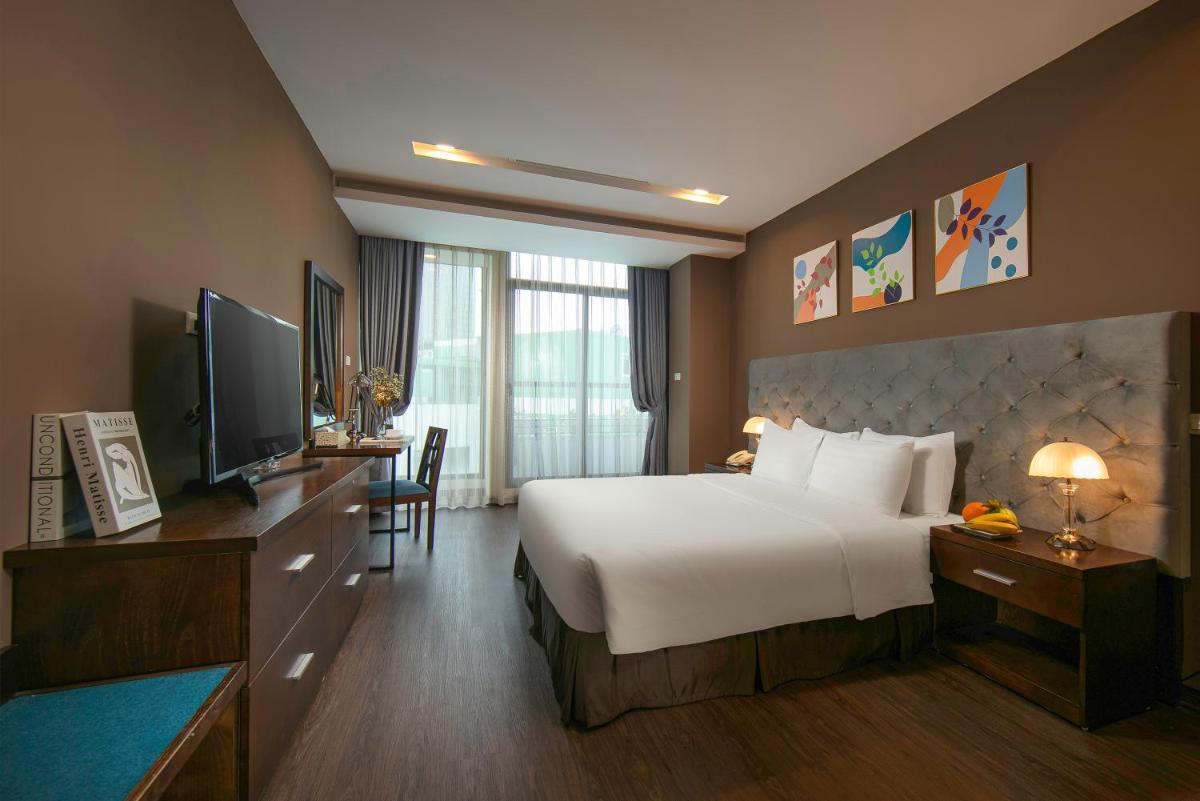 Brilliant Me Tri Hotel & Spa