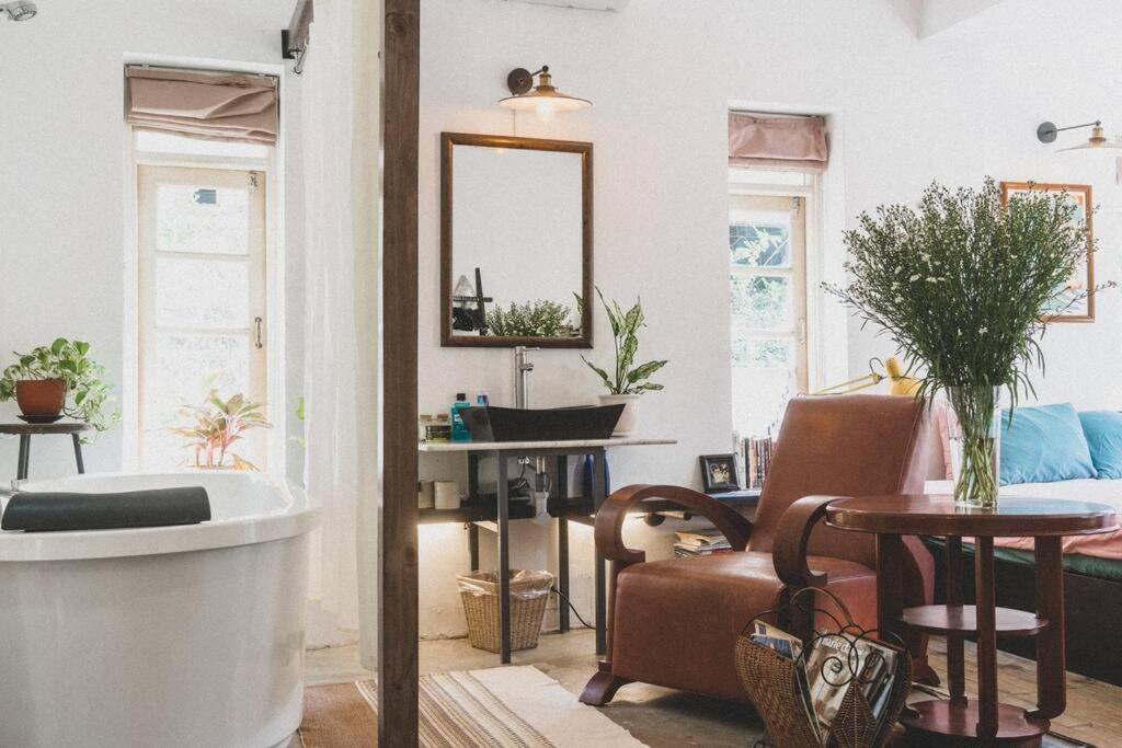 Bunker - Central Contemporary Loft