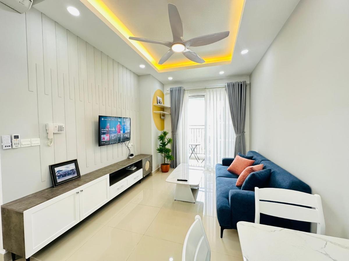 Căn hộ Sunrise City view 2 phòng ngủ, 76m2, Gym & hồ bơi free, lầu cao, view quận 1