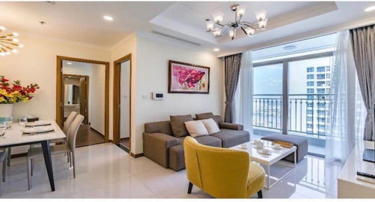 Căn hộ Vinhome Central park - TJ42 Apartment