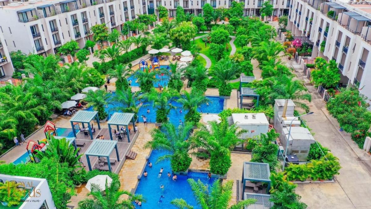 Chuỗi căn hộ Royal Lotus Resort