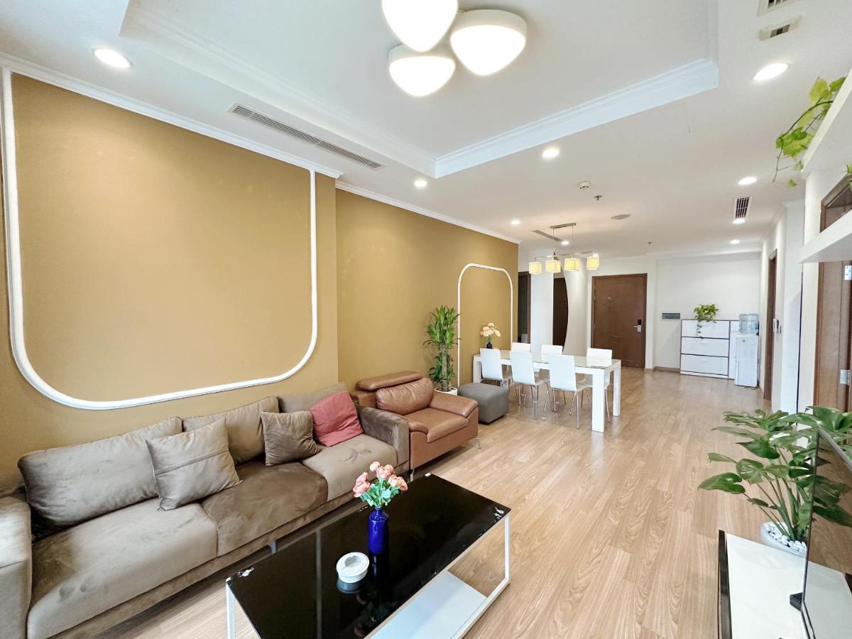 City Center 3BR Apt