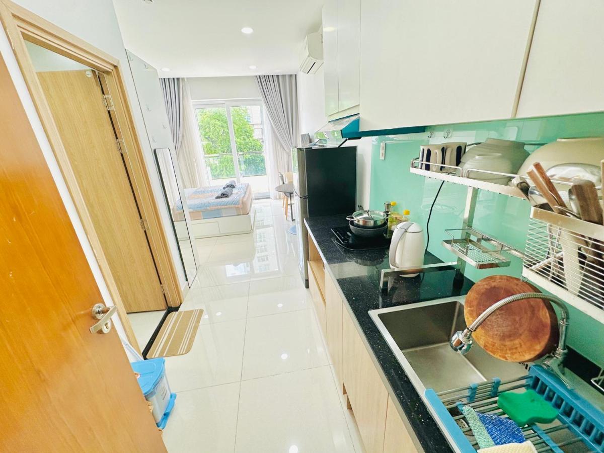 Cozy & Quiet 1BR Oasis in Saigon (401)