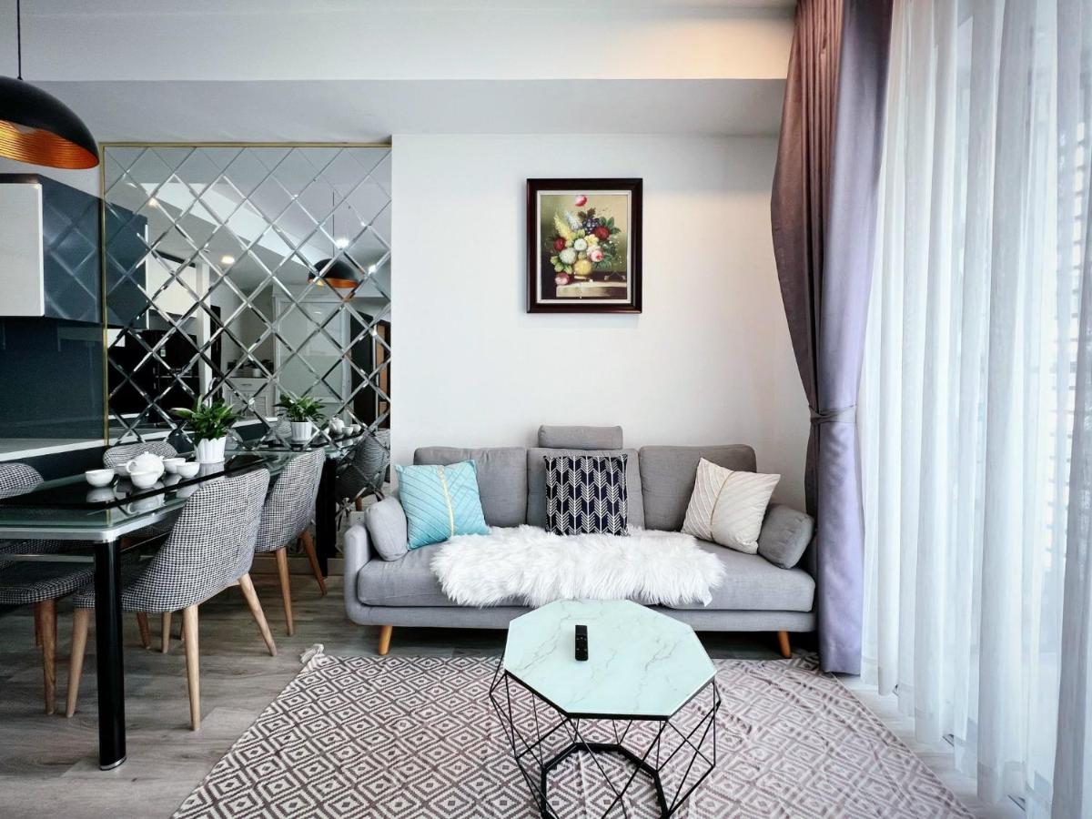 Daisy Apartment