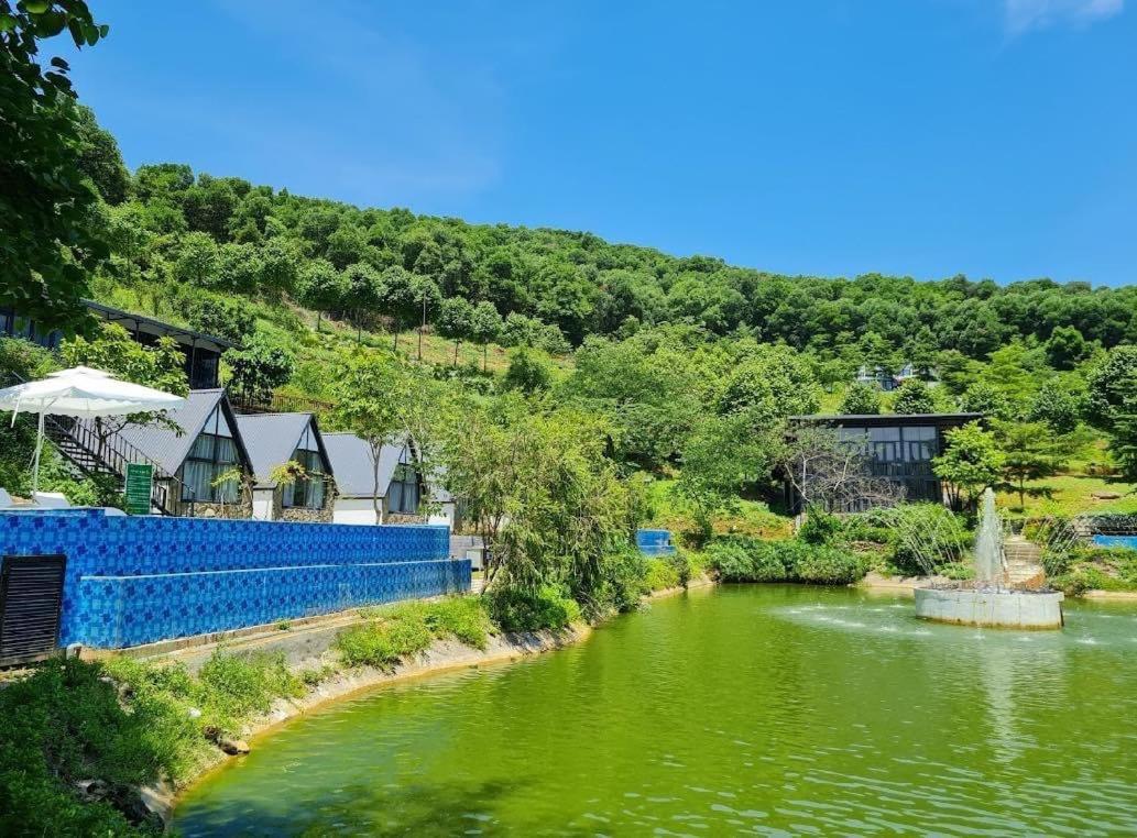 DC Green Resort Bavi - Resort villa complex with private pool and Mountain view