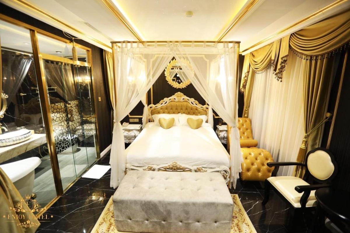 Enjoy Boutique Saigon Hotel
