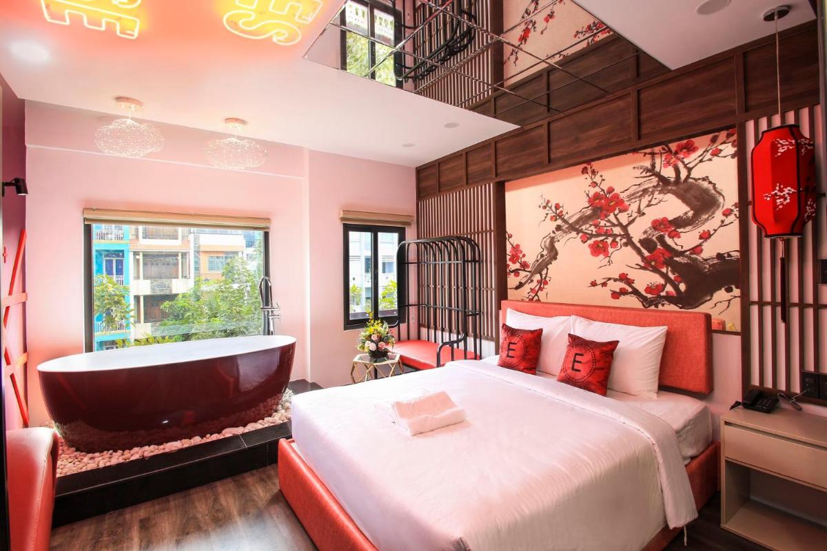 EROS Hotel - Love Hotel