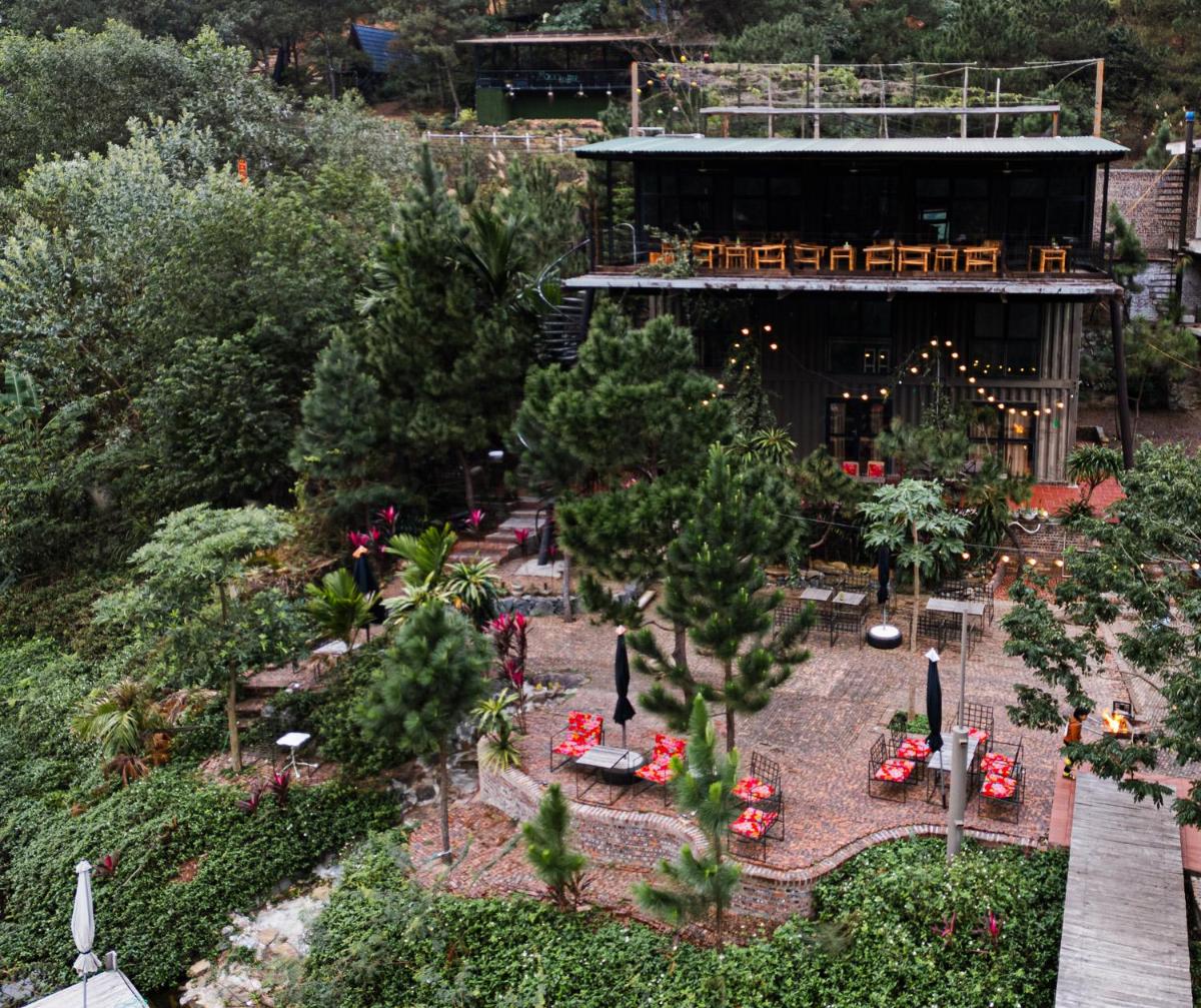 GISY Lake Hostel