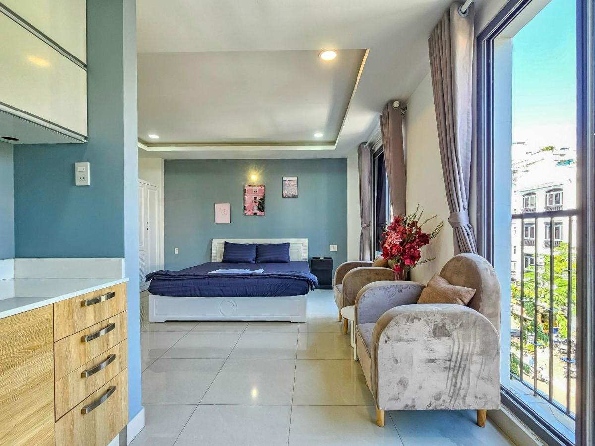 Golden Sun 3 Apartment