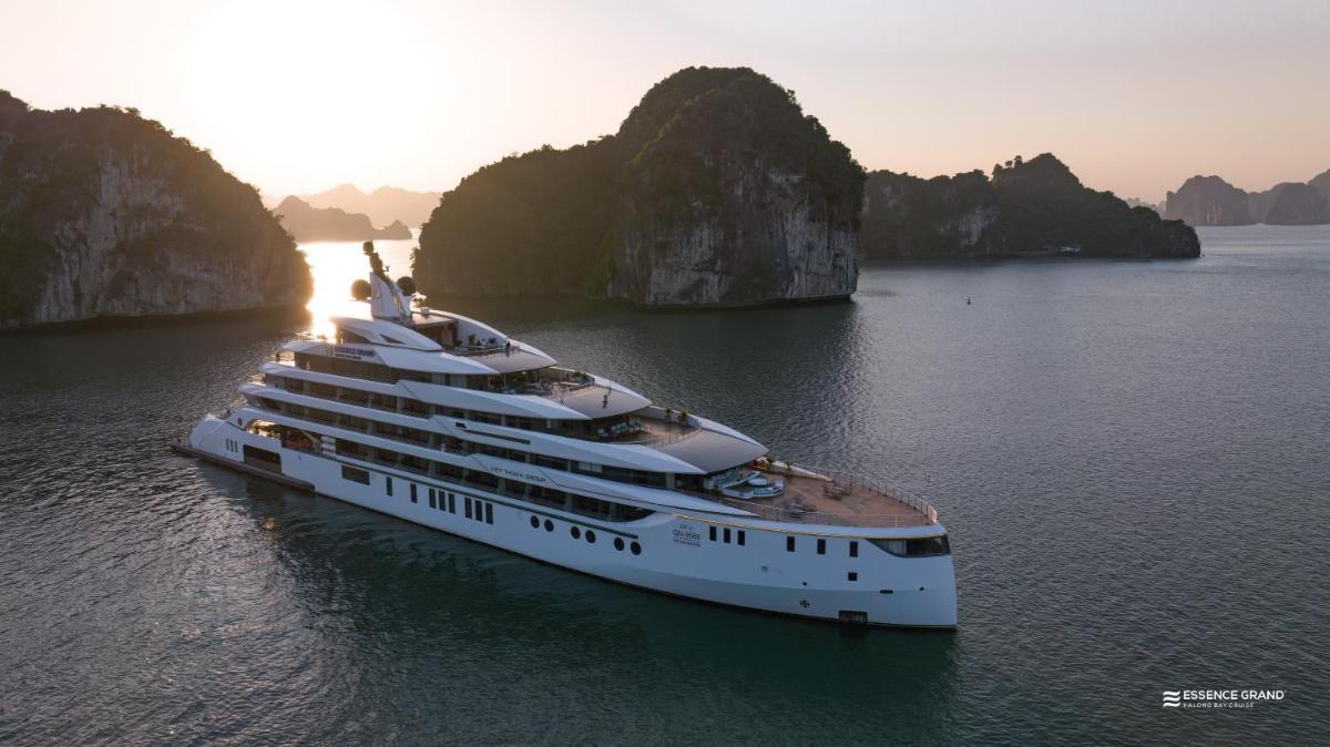 Grand Pioneers Halong Bay Cruise 2 - former Essence Grand Halong Bay Cruise 2