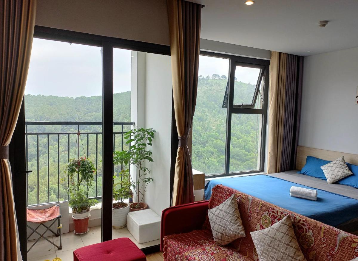 Green view apartment in Halong