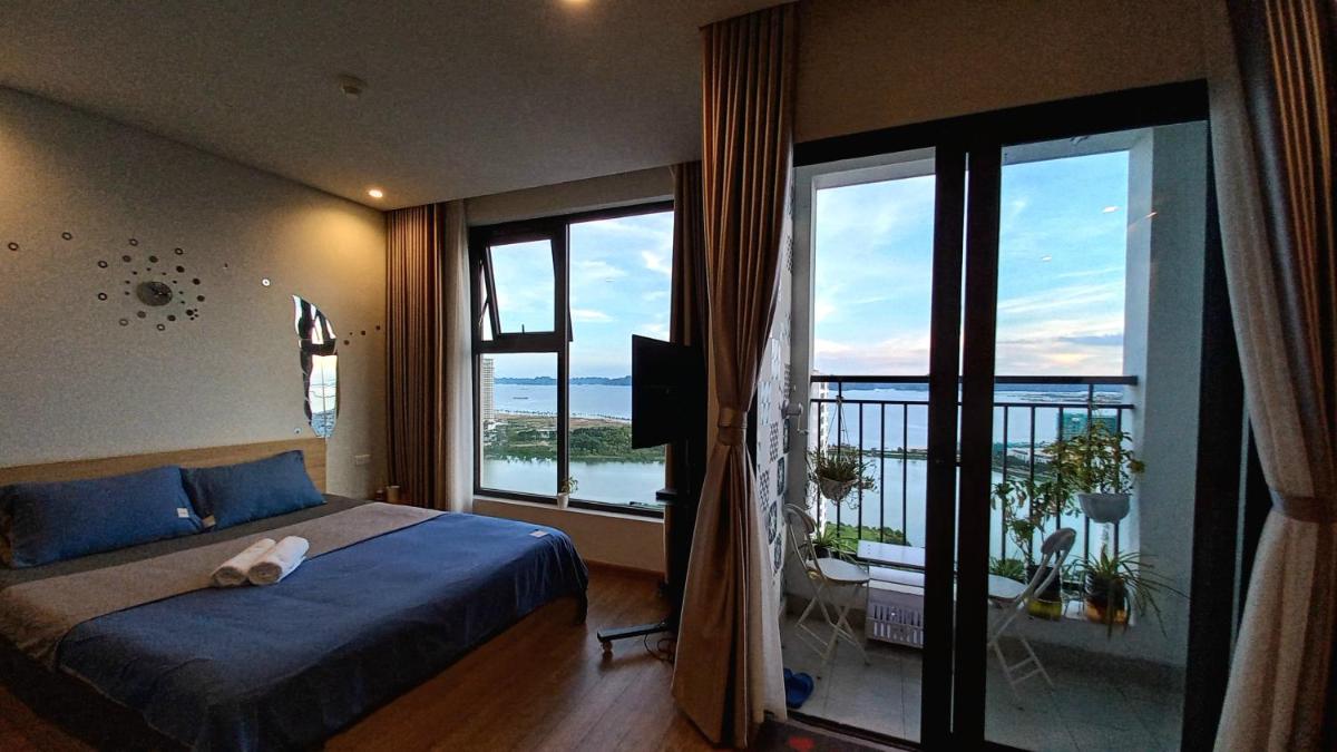 Ha Long Bay View Studio