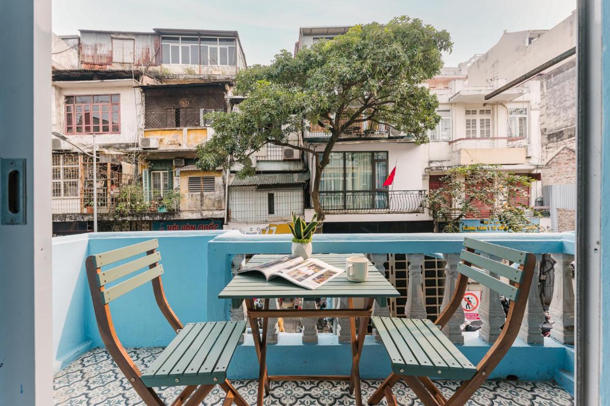 Hanoi Oi OldQuarter Balcony Cityview