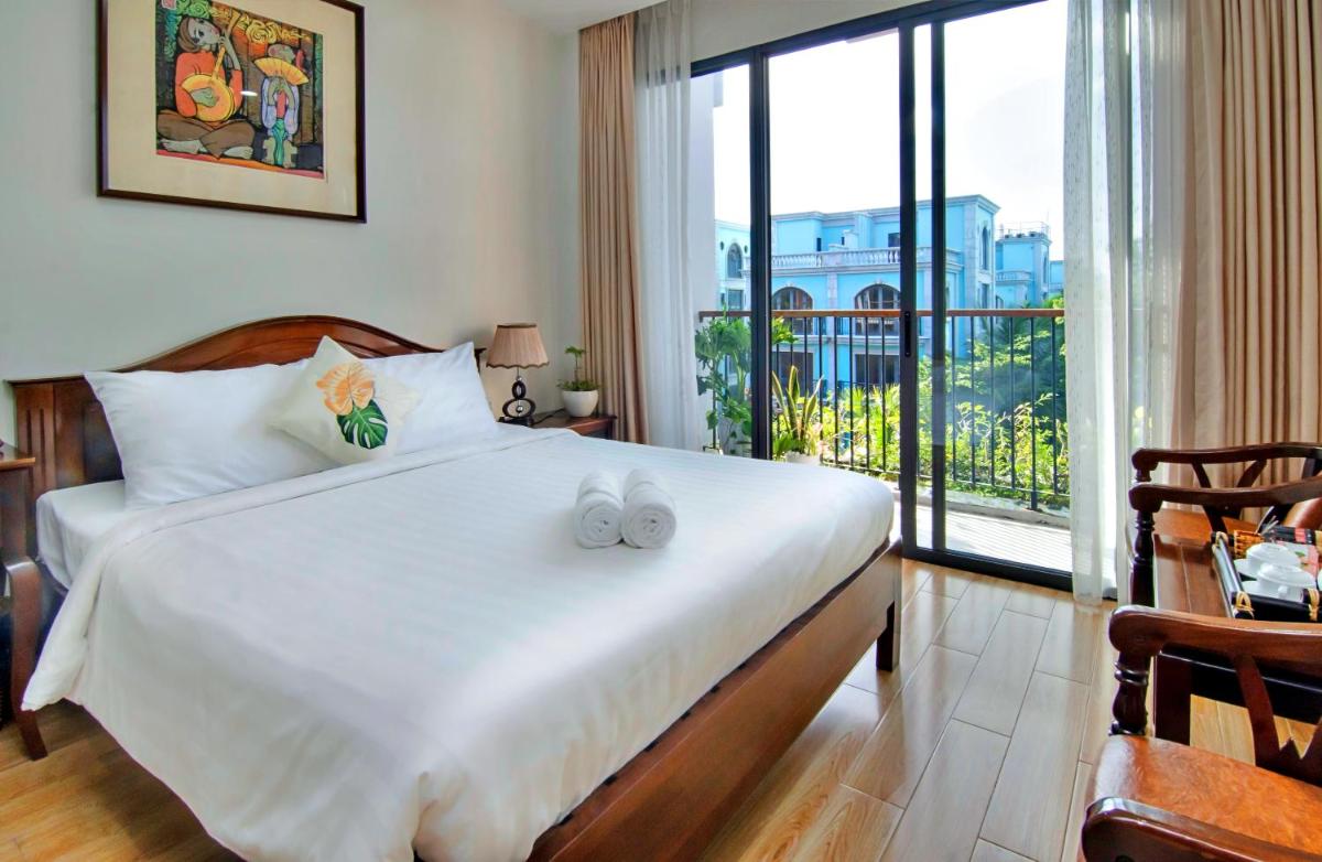 HANZ Coral Hotel & Villas