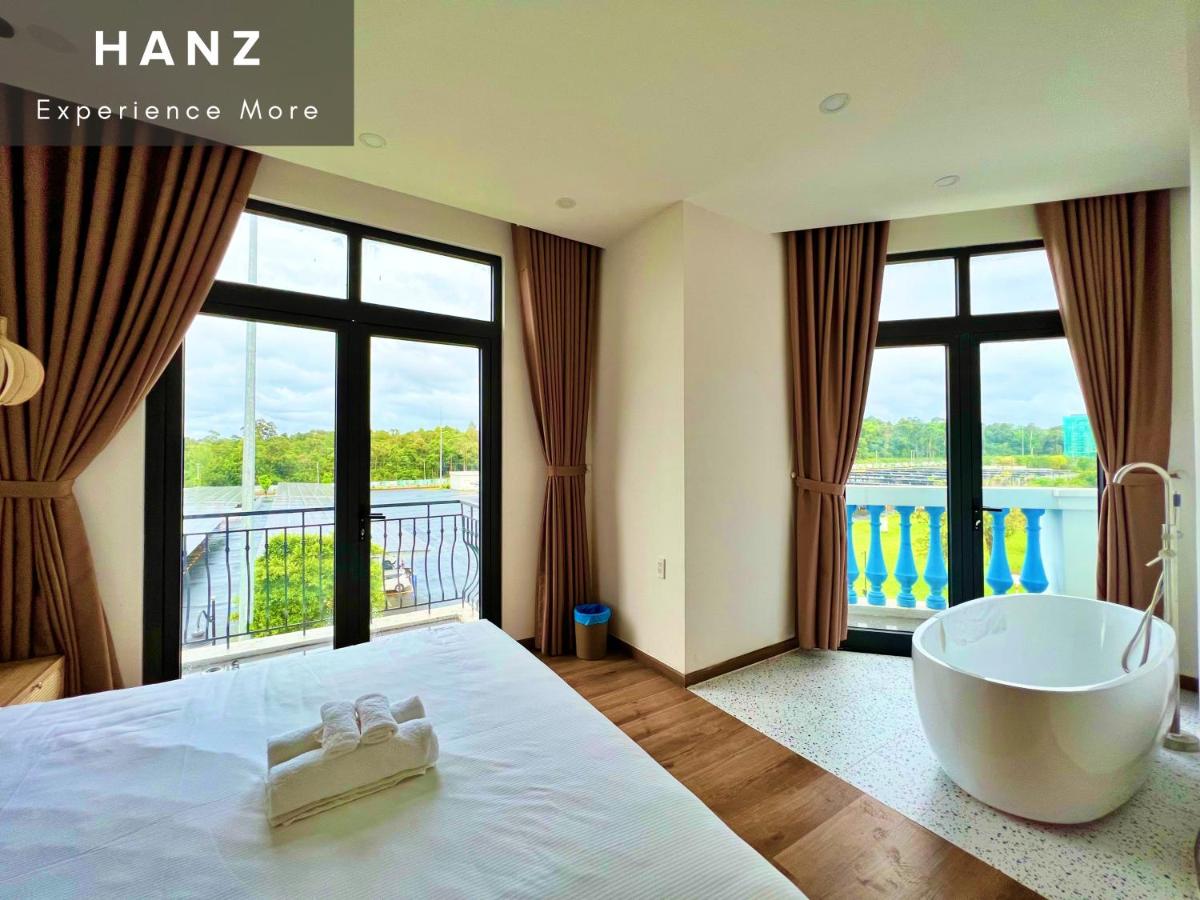HANZ Sofia Grand World Hotel