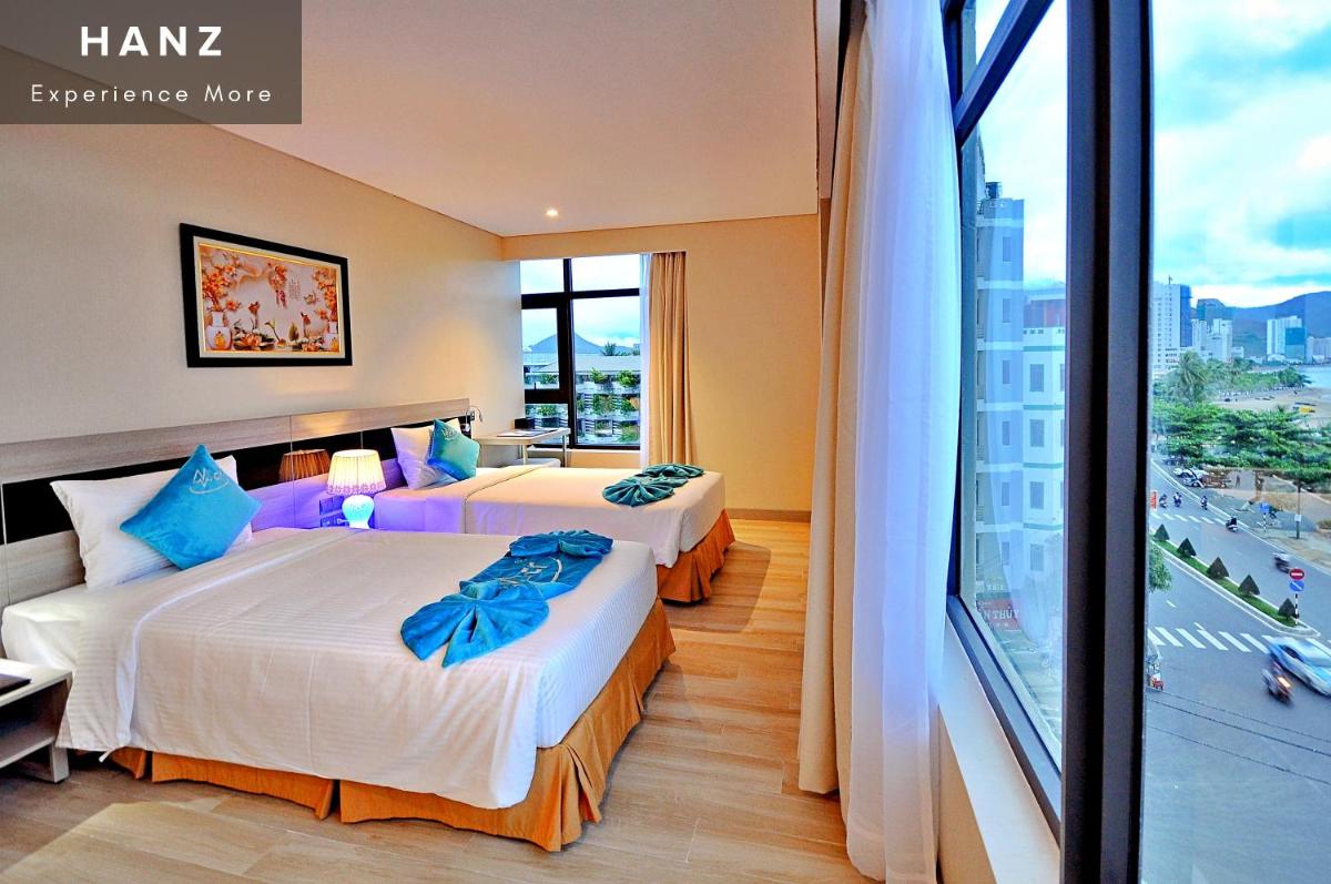 HANZ Thai Ha Oceanus Condo Hotel