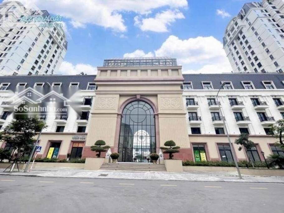 Happier Homestay - Manor Crown Huế