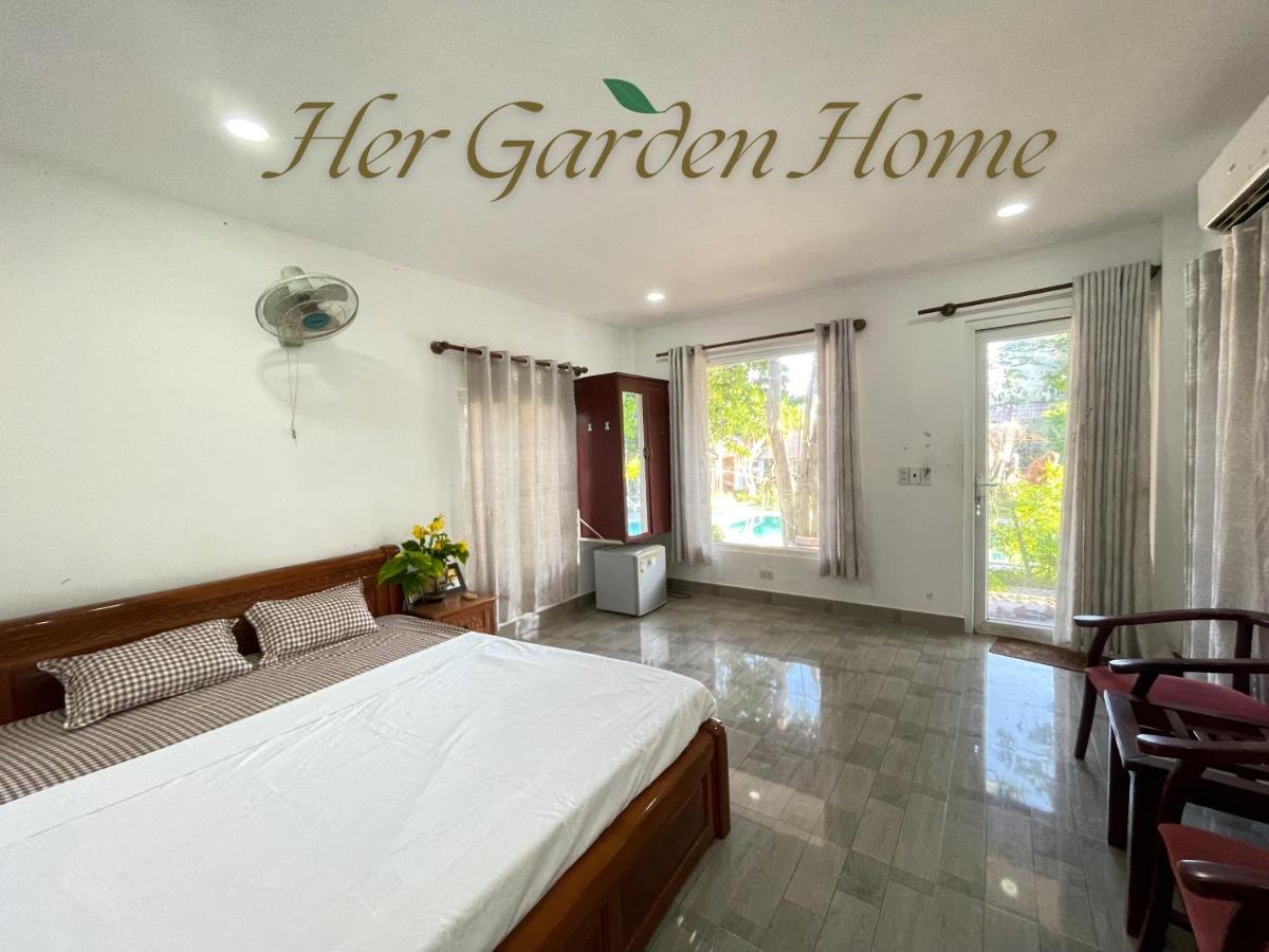 Her Garden Home
