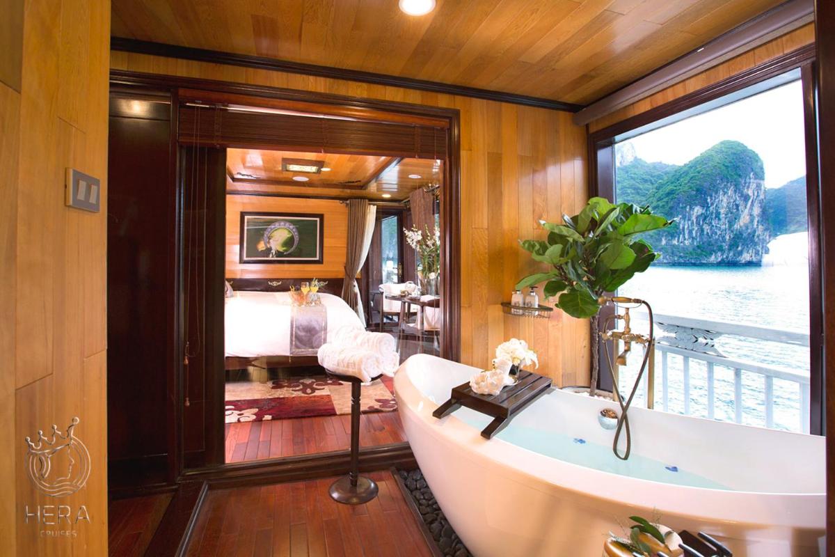 Hera Cruises Group on Ha Long Bay