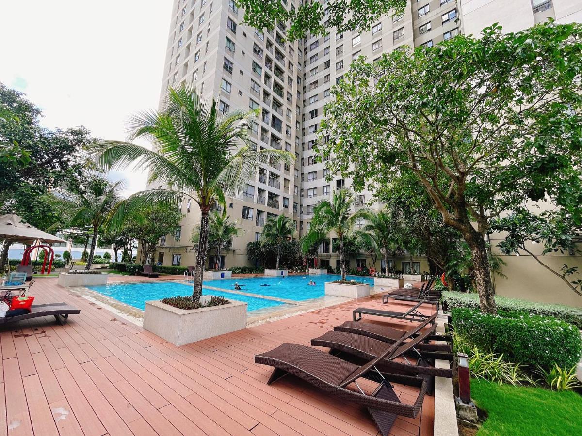 HHomes - Cozy 2 Bedroom & Pool GYM at Masteri Thao Dien D2