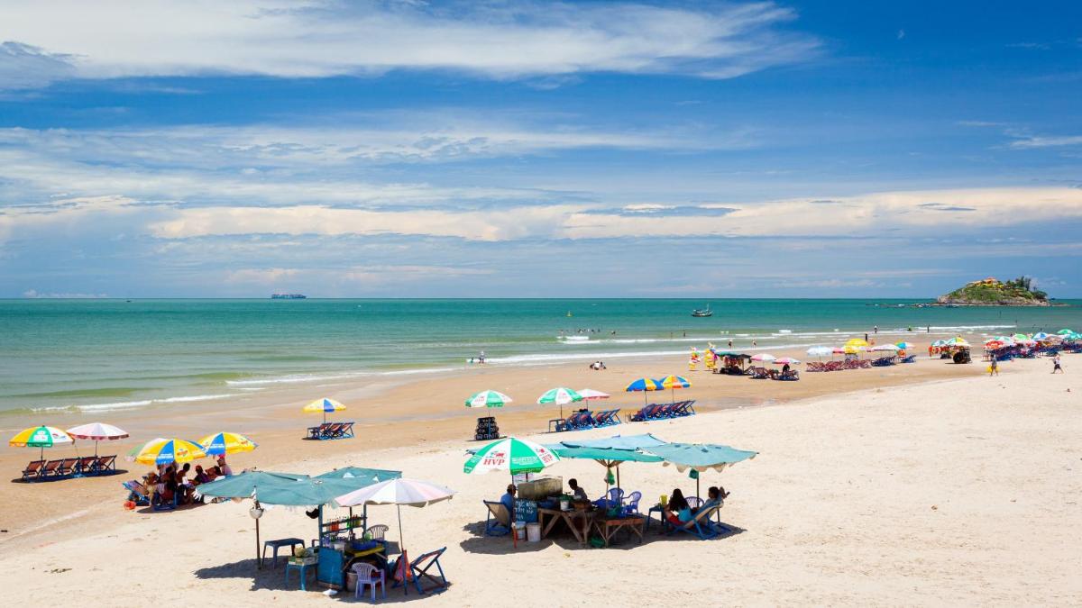 Hồ Bơi GOLD DAY BÃI SAU GẦN BIỂN