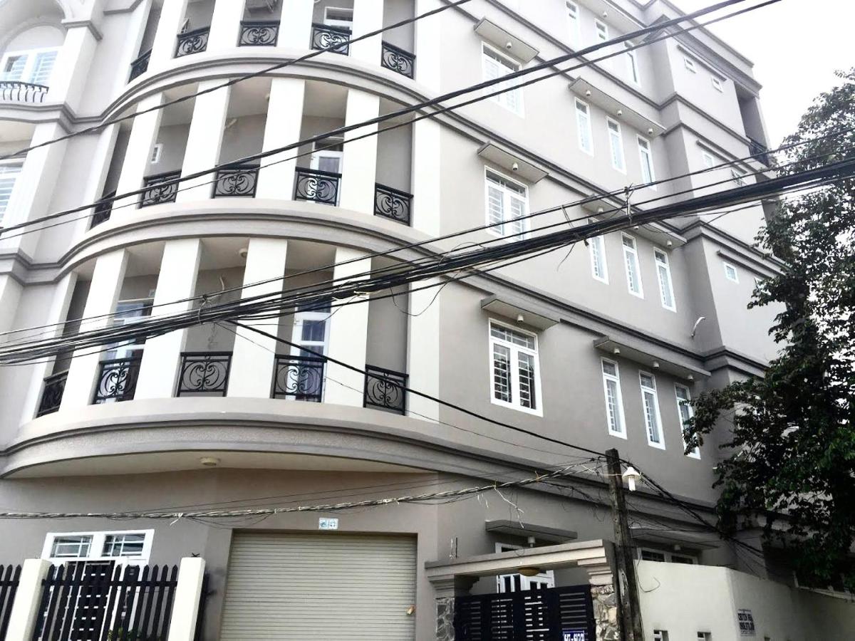 Hoàng Nam - 617 Nguyễn Thị Định, Q2 - by Bay Hostel