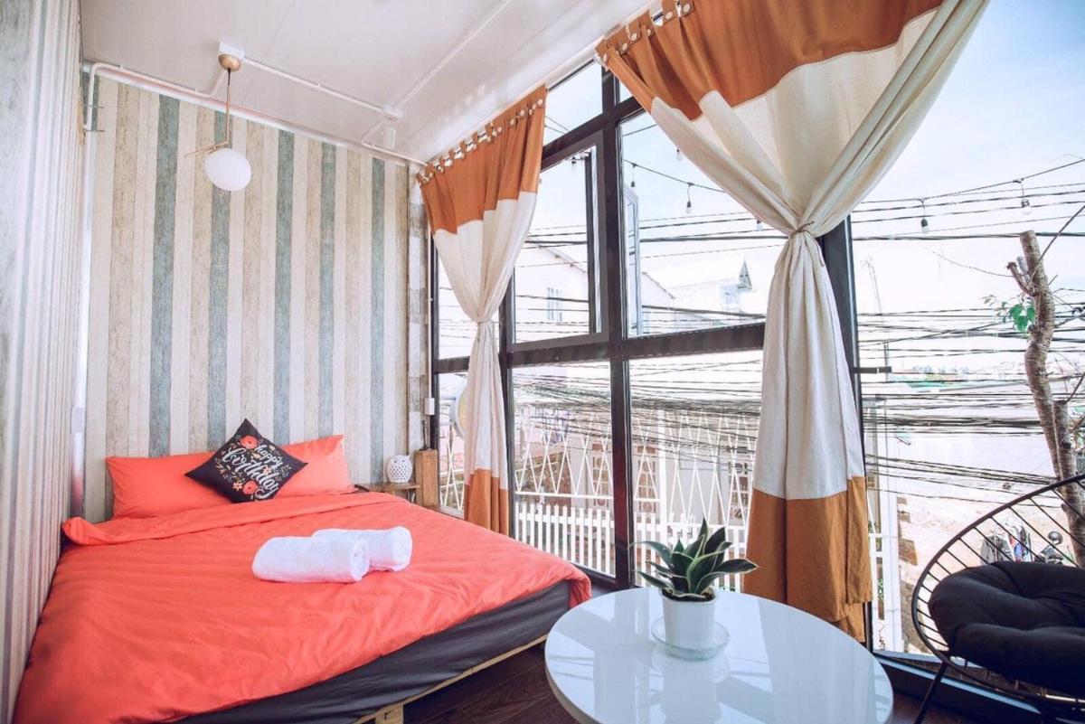 Home Nàng Thơ-Nguyễn Trung Trực