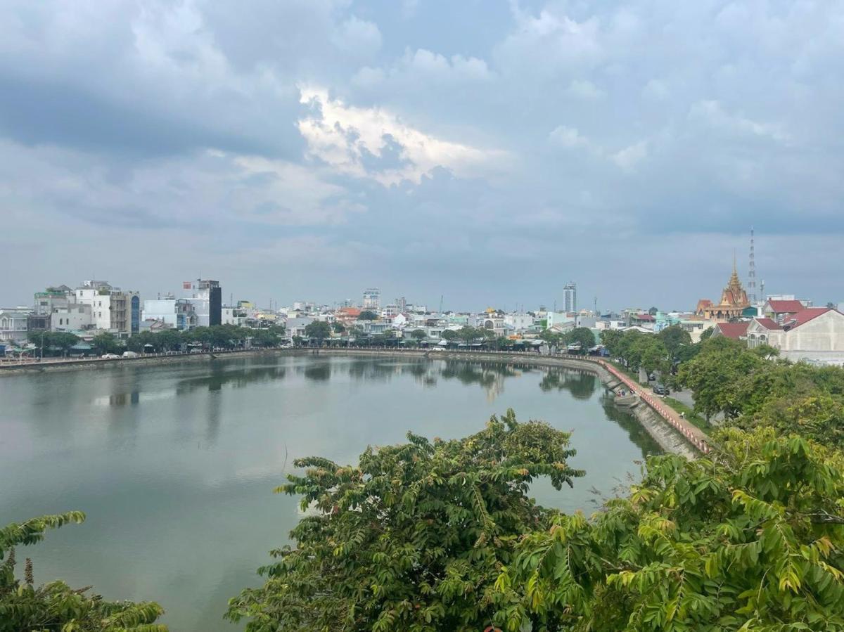 HOMESTAY BỜ HỒ CẦN THƠ