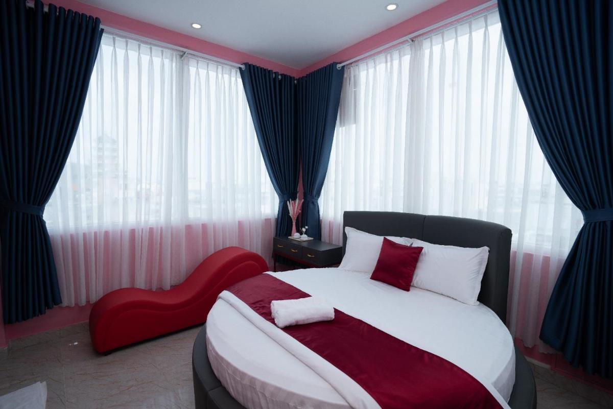 Hotel Eros - Phan Huy Ích