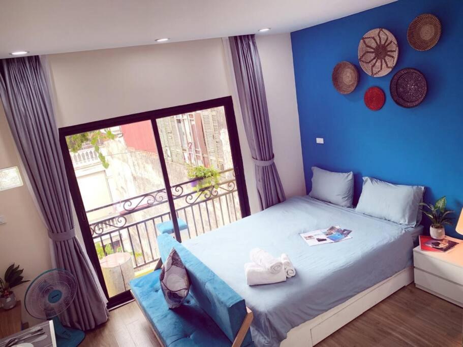 HT5B - OLD QUARTER / BLUE ROOM /OPEN BALCONY