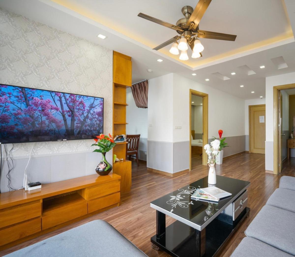 HuyenNhy's High-Floor Room