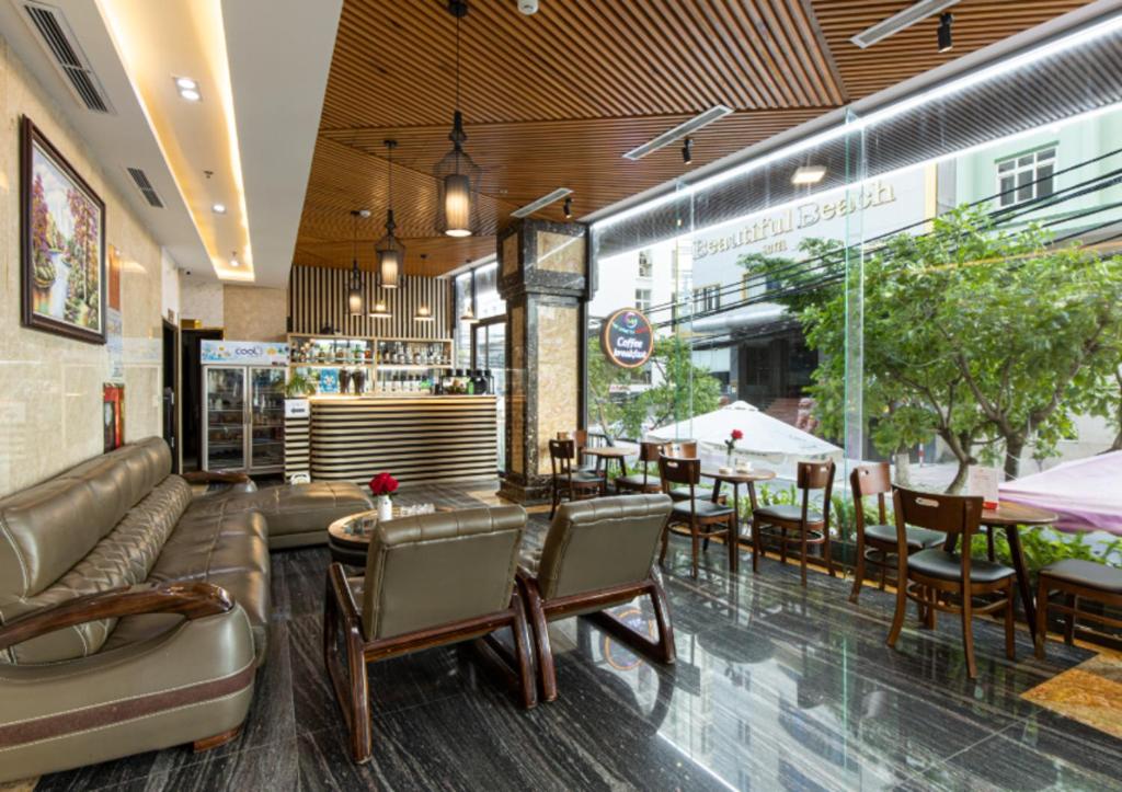 J&B Hotel & Apartment
