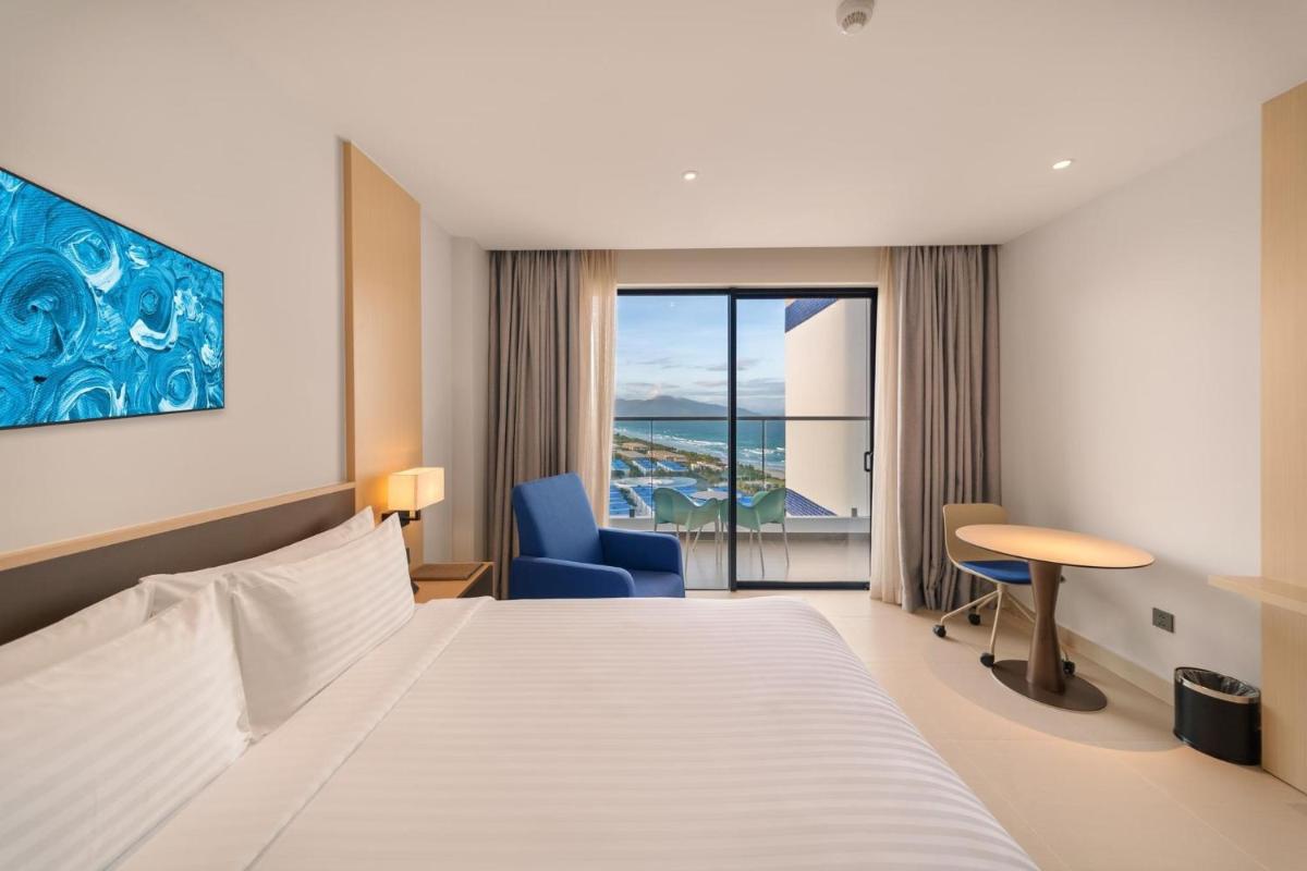 K' căn hộ view biển gần Sân bay Cam Ranh