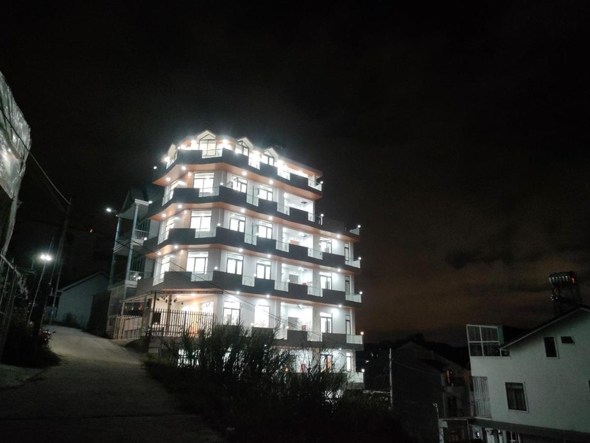Khách sạn Ánh Sáng - Light House