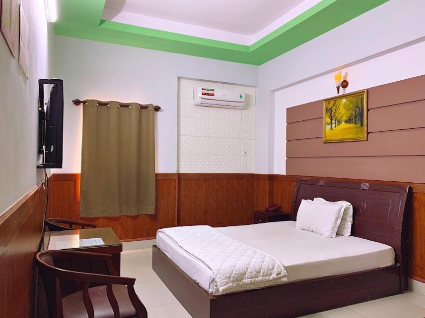 Khách Sạn Huỳnh Anh