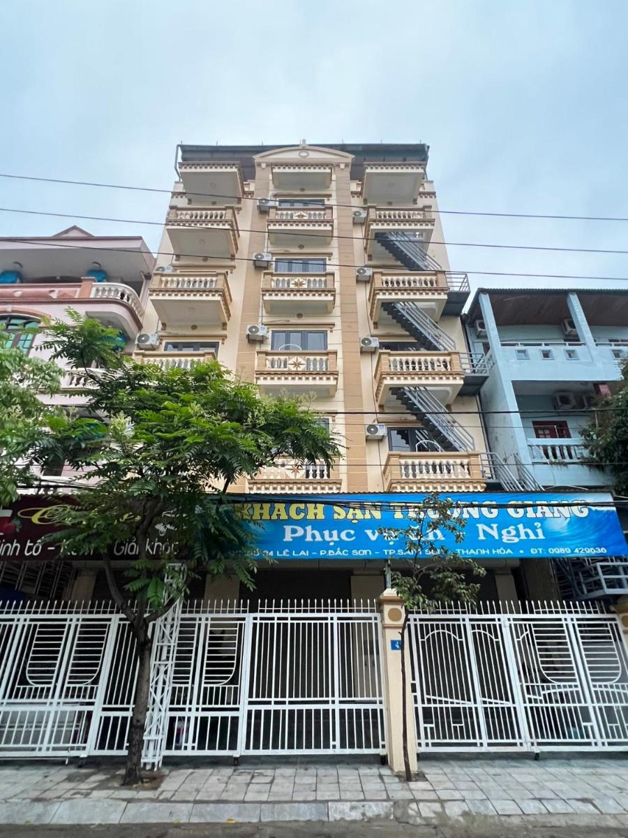 khách sạn trường giang