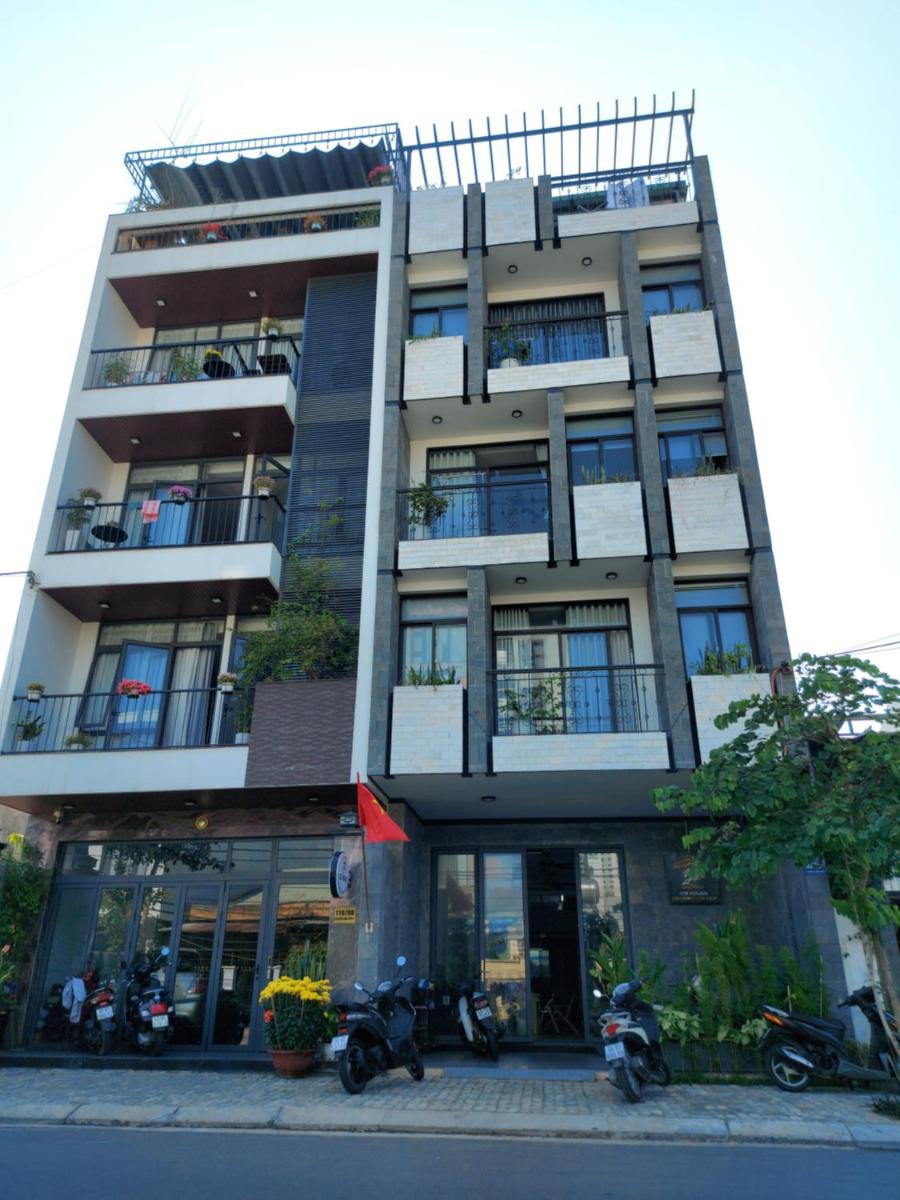 Koi Apartment