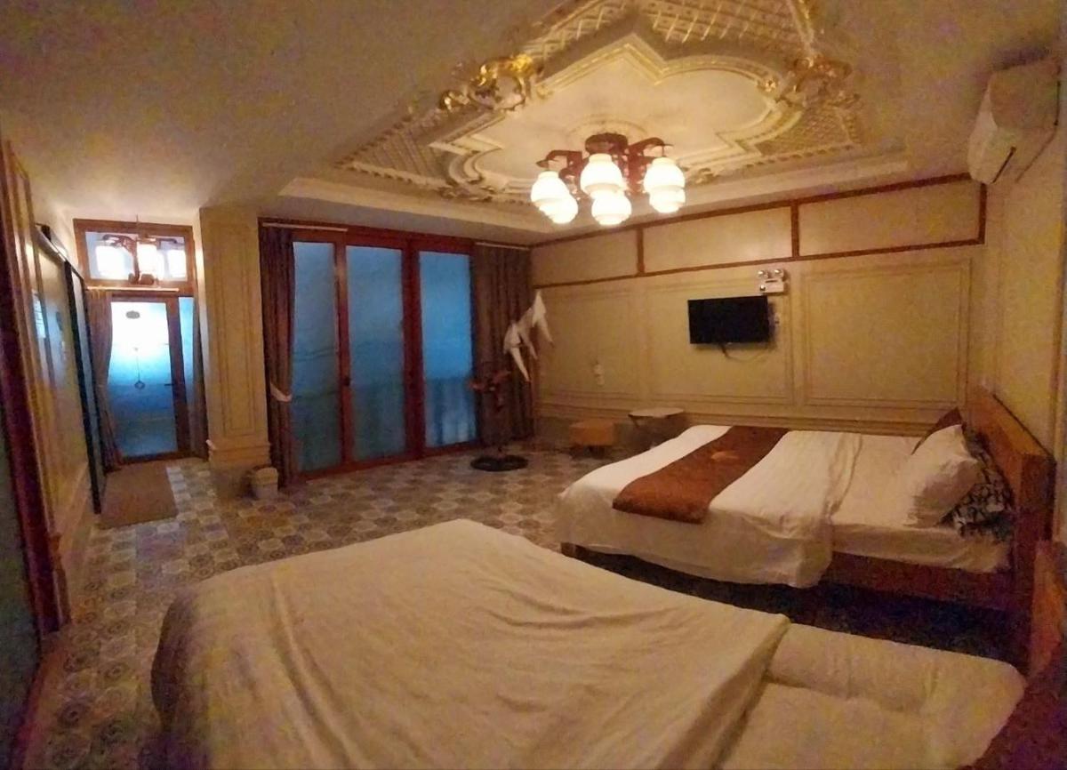 KQ hostel