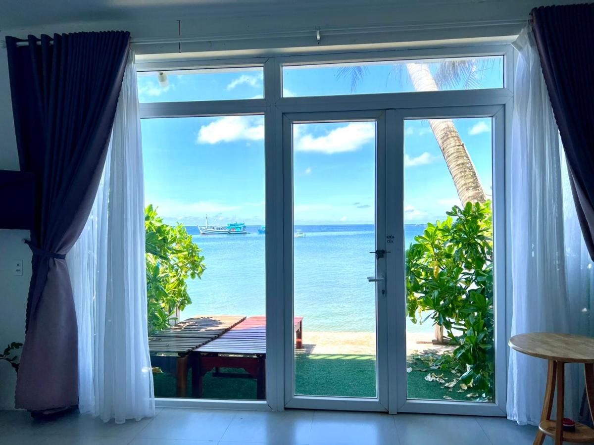 Larina Beach House